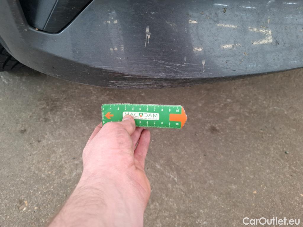  Bmw  Serie 3 BMW Série 3 Berline / 2018 / 4P / Berline 330e 292ch Business Design BVA8 Hybride #3