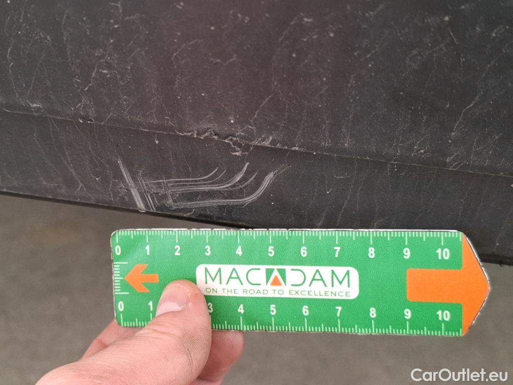  Bmw  Serie 3 BMW Série 3 Berline / 2018 / 4P / Berline 330e 292ch Business Design BVA8 Hybride #12