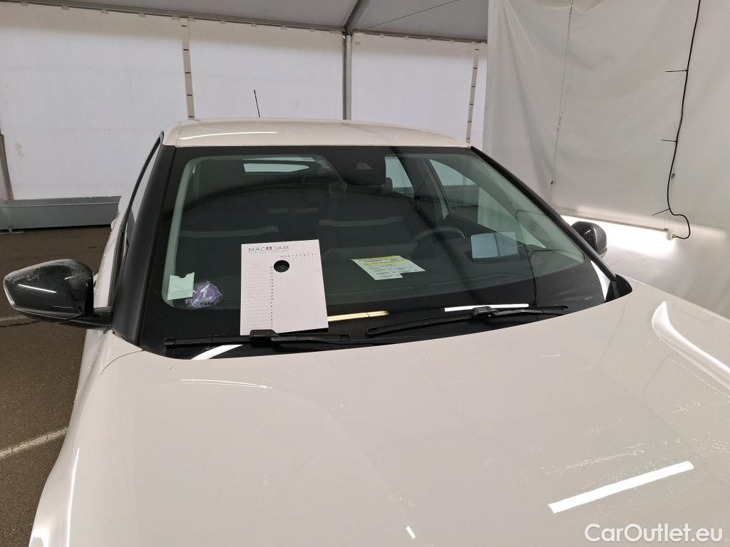  Citroen  C4  Berline Feel Pack 1.2 PureTech 130CV BVM6 6E #1