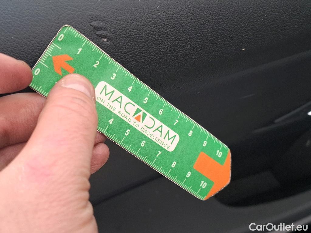  Bmw  Serie 3 BMW Série 3 Berline / 2018 / 4P / Berline 330e 292ch Business Design BVA8 Hybride #14