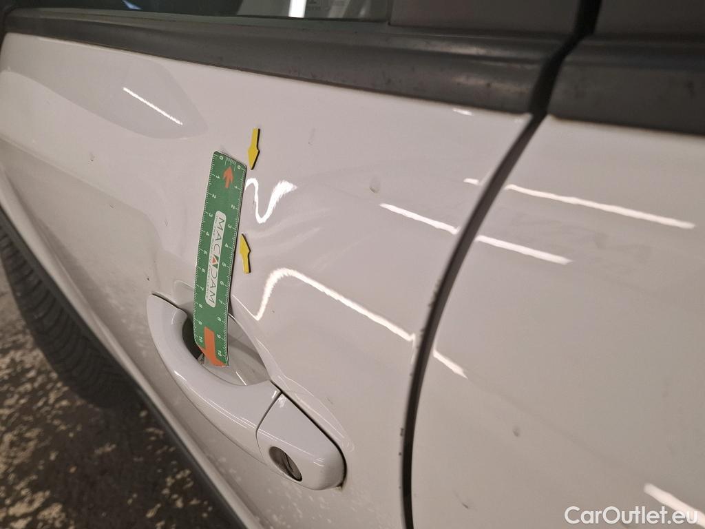  Citroen  C3  Feel Business 1.2 PureTech 80CV BVM5 E6d #2