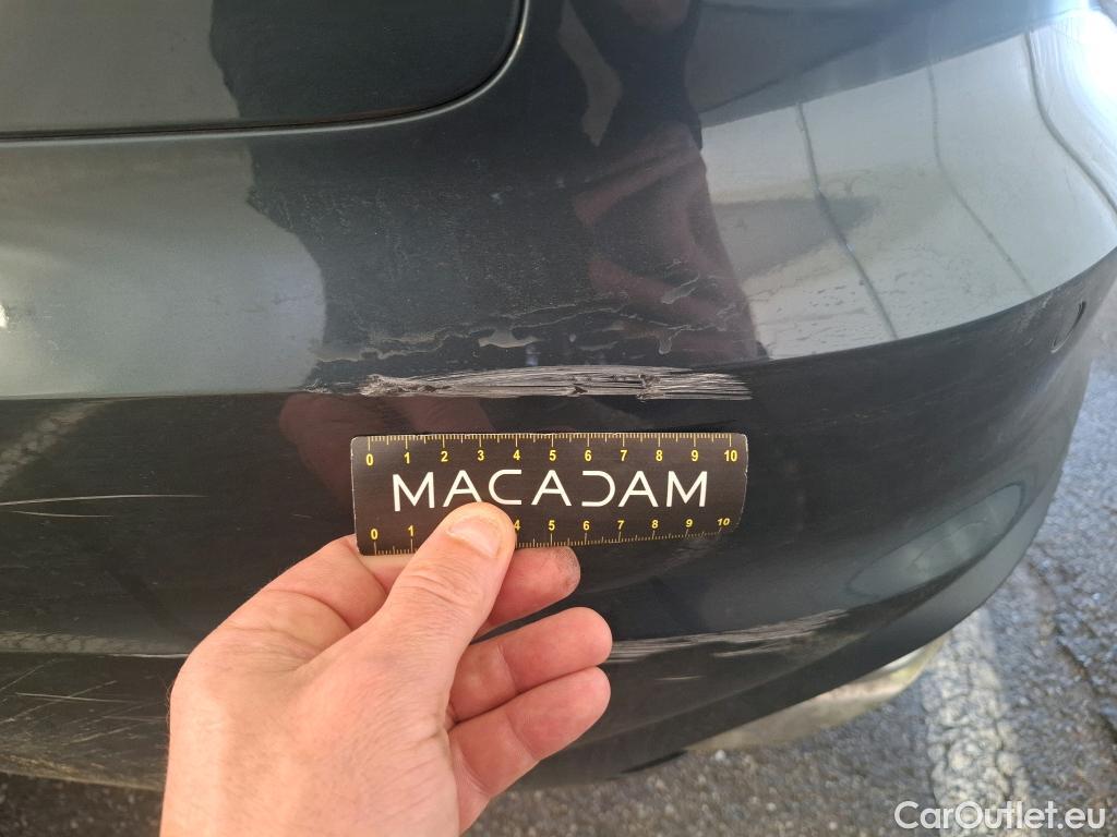  Audi  A4  Lim. 30 TDI Business line 2.0 TDI 135CV BVA7 E6d #17