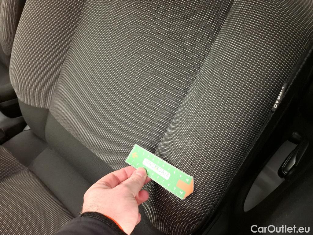  Citroen  C3  Max 1.2 PureTech 80CV BVM5 6E #5