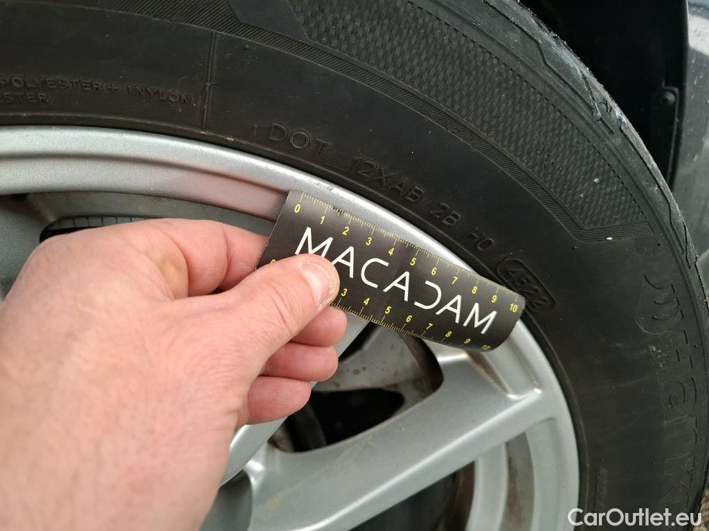  Bmw  Serie 3 BMW Série 3 Touring / 2022 / 5P / Break 320e 204ch Business Design BVA8 Hybride #6