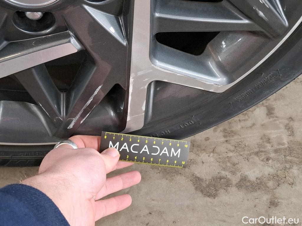  Hyundai  Konna HYUNDAI Kona / 2020 / 5P / SUV 1.6 HYBRID 141 EXECUTIVE HEV #3