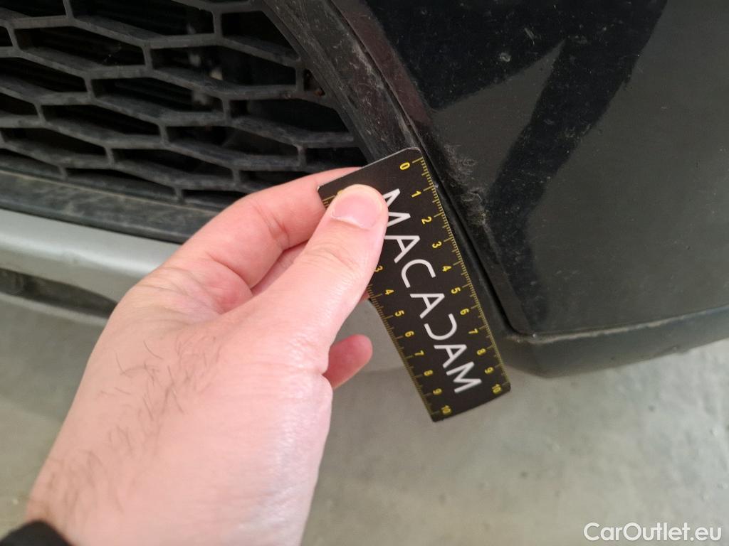  Land Rover  Discovery  Sport 20 TD4 180 AUTO 4WD HSE / Compteur en miles / 104 000 KMS #25