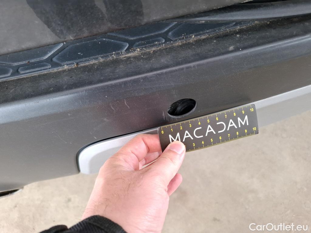  Land Rover  Discovery  Sport 20 TD4 180 AUTO 4WD HSE / Compteur en miles / 104 000 KMS #49