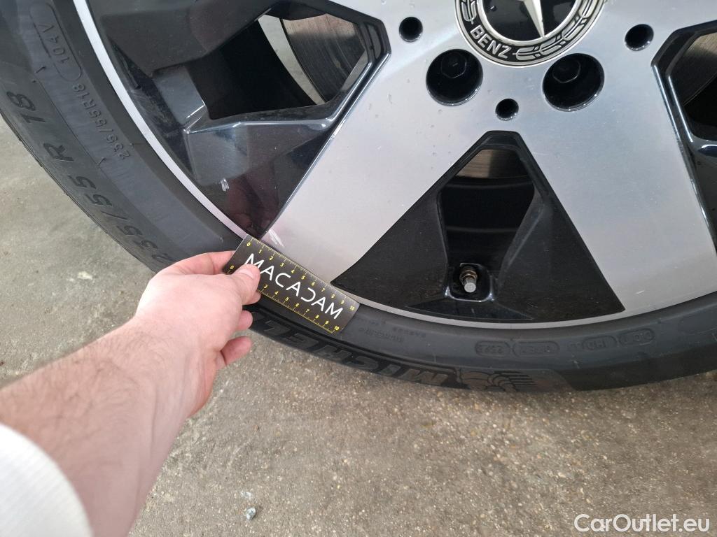  Mercedes  GLB MERCEDES-BENZ  / 2019 / 5P / SUV  200 d Business Line #23