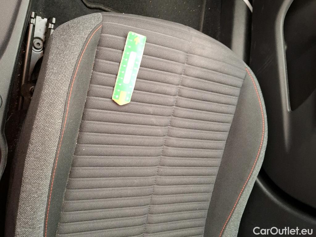  Peugeot  2008  Active Business 1.2 PureTech 100CV BVM6 E6d #23