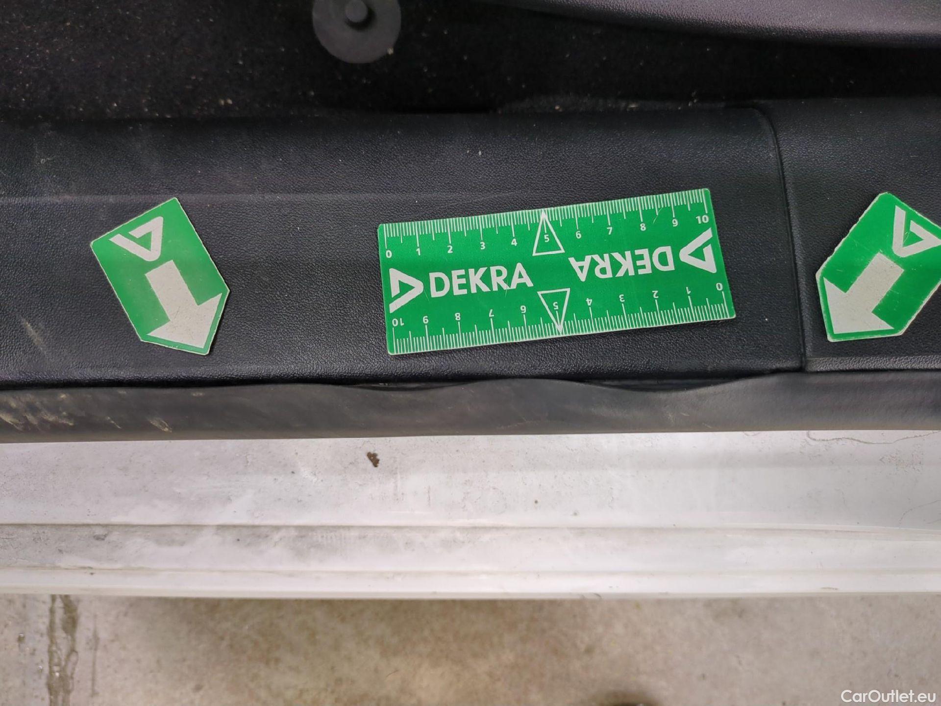  Peugeot  208  Active Business 1.2 80CV BVM5 E6dT #1