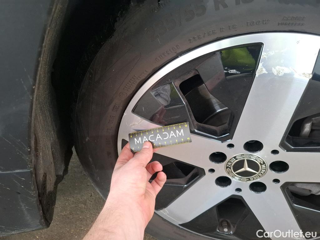  Mercedes  GLB MERCEDES-BENZ  / 2019 / 5P / SUV  200 d Business Line #29