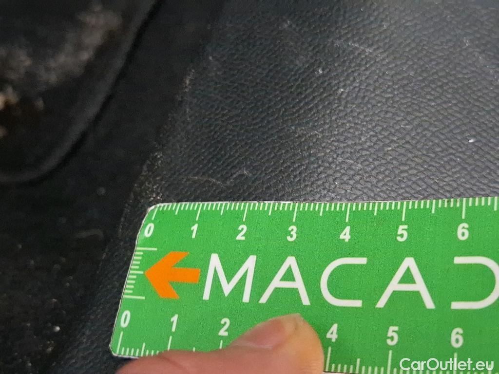  Peugeot  2008  (e-) Allure Business 50kWh BVA #36