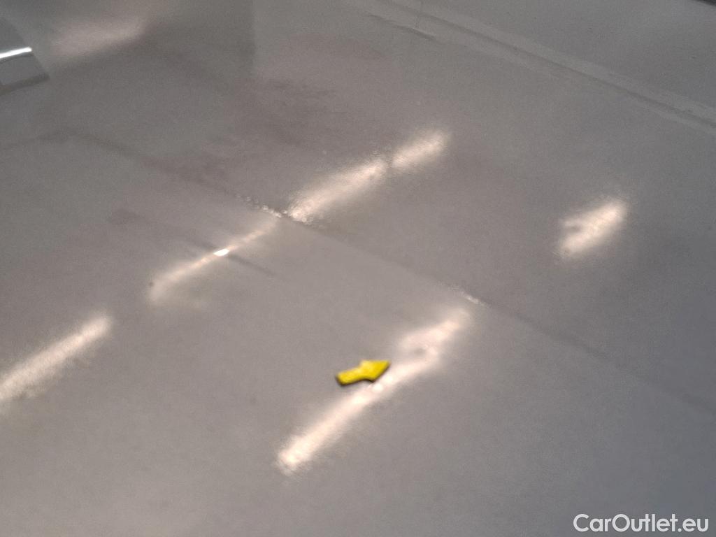  Peugeot  2008  (e-) Allure Business 50kWh BVA #13