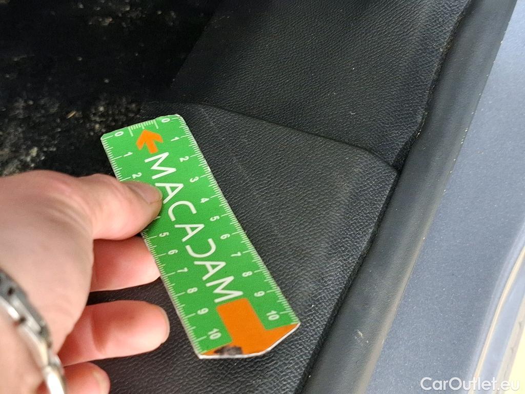  Peugeot  2008  (e-) Allure Business 50kWh BVA #38