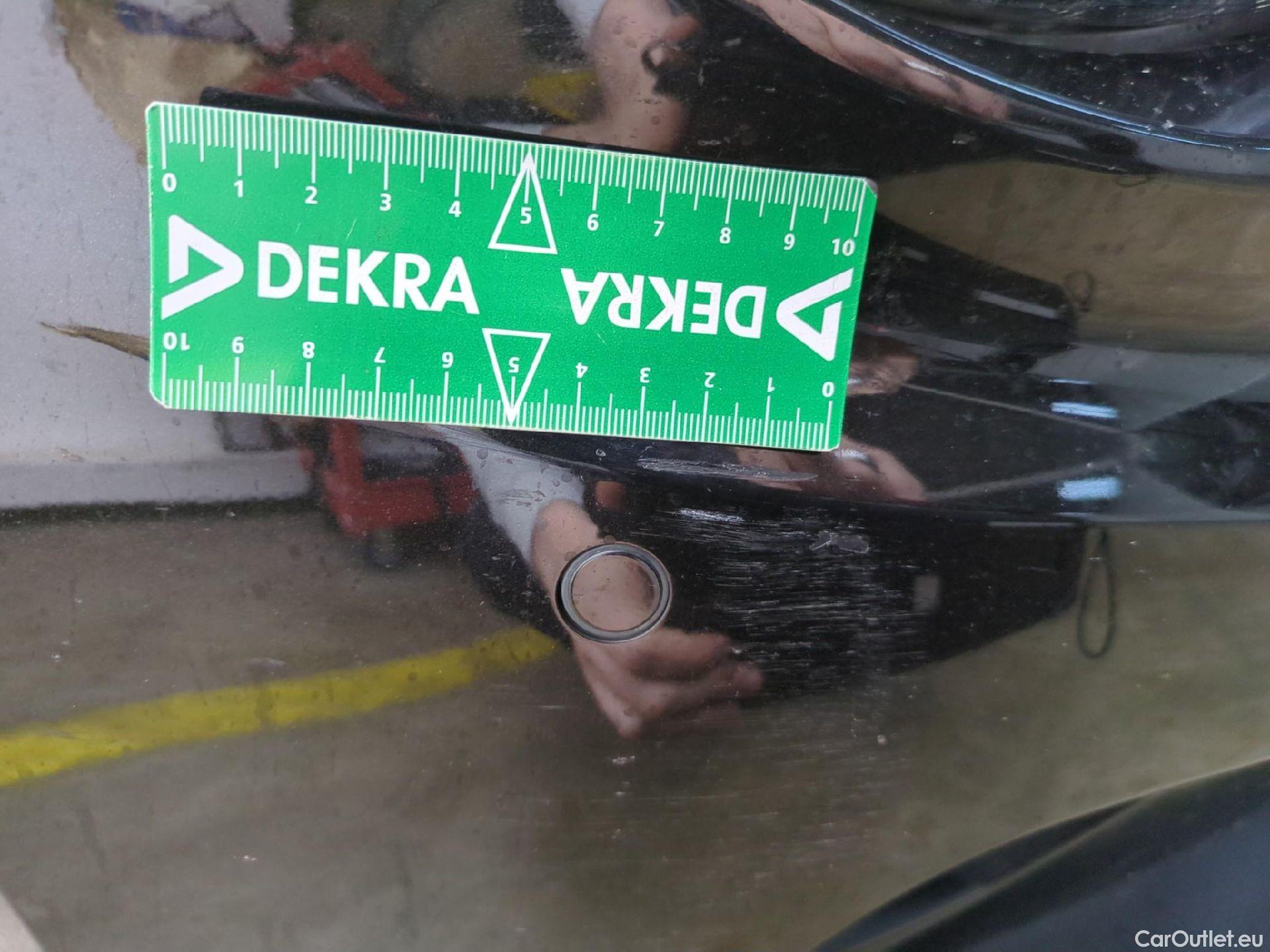  Nissan  Juke NISSAN  / 2019 / 5P / Crossover Hybrid 145 Business+ #30