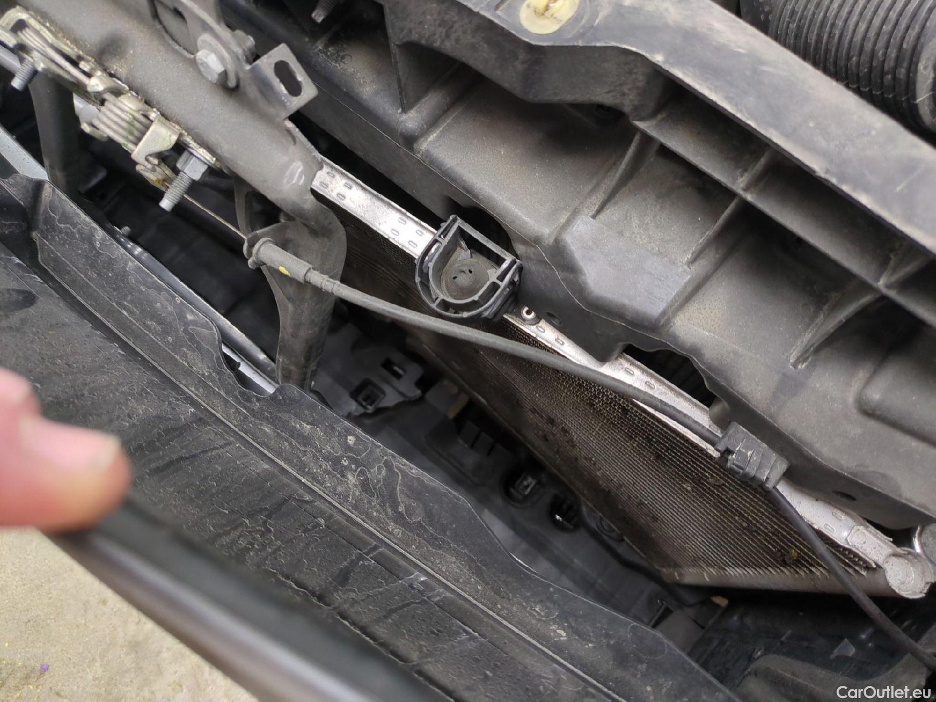  Peugeot  208  Active Business 1.2 80CV BVM5 E6dT #35