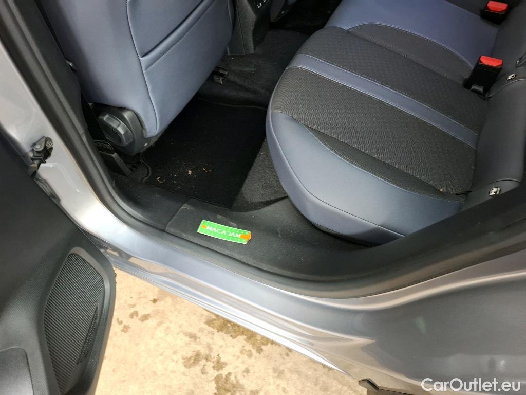  Peugeot  2008  (e-) Allure Business 50kWh BVA #31