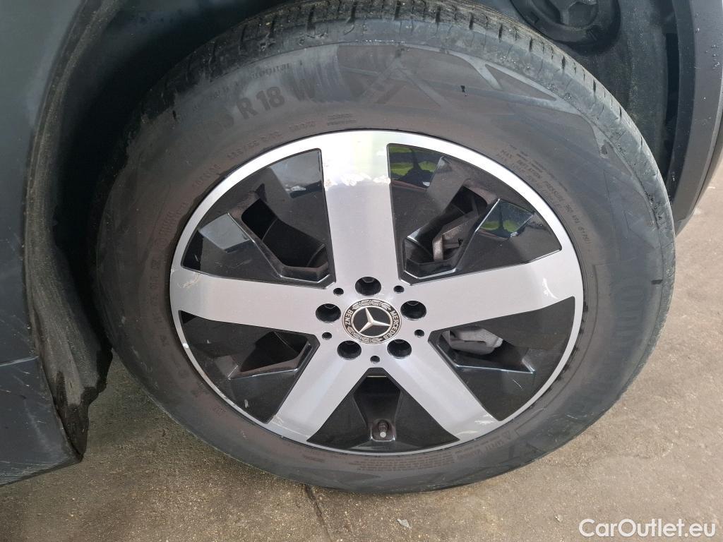  Mercedes  GLB MERCEDES-BENZ  / 2019 / 5P / SUV  200 d Business Line #25