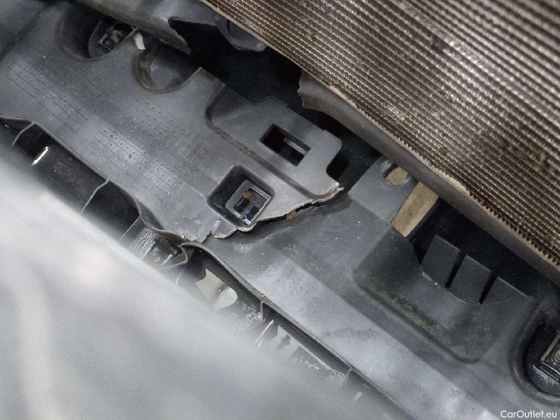  Peugeot  208  Active Business 1.2 80CV BVM5 E6dT #37