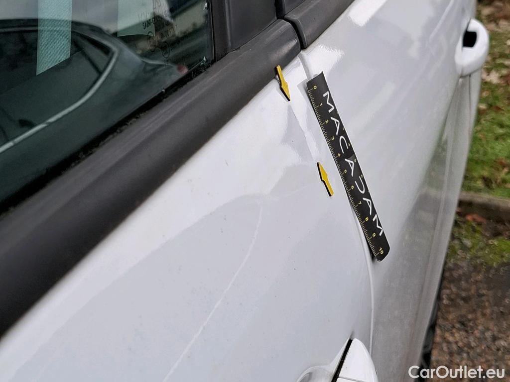  Peugeot  2008  Active Business 1.5 HDi 100CV BVM5 E6dT #18