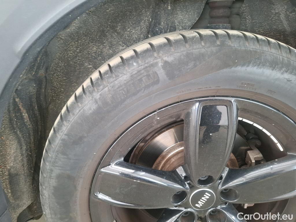  Mini  Countryman MINI  / 2020 / 5P / Crossover Cooper SE ALL4 Essential 125+95ch BVA6 #36