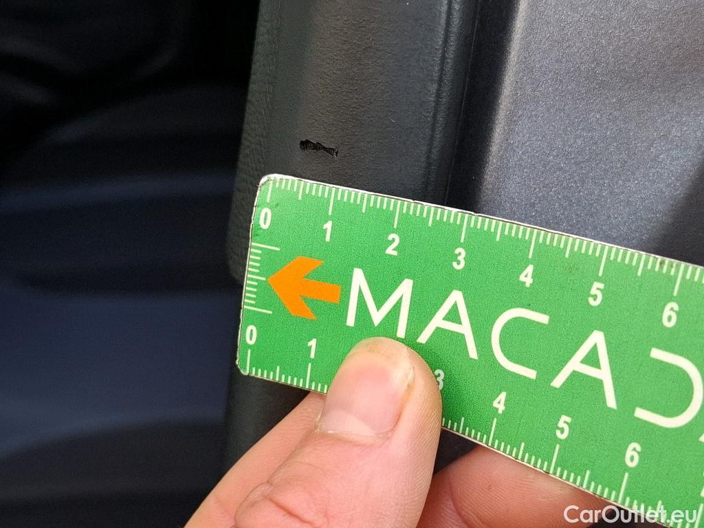  Peugeot  2008  (e-) Allure Business 50kWh BVA #30