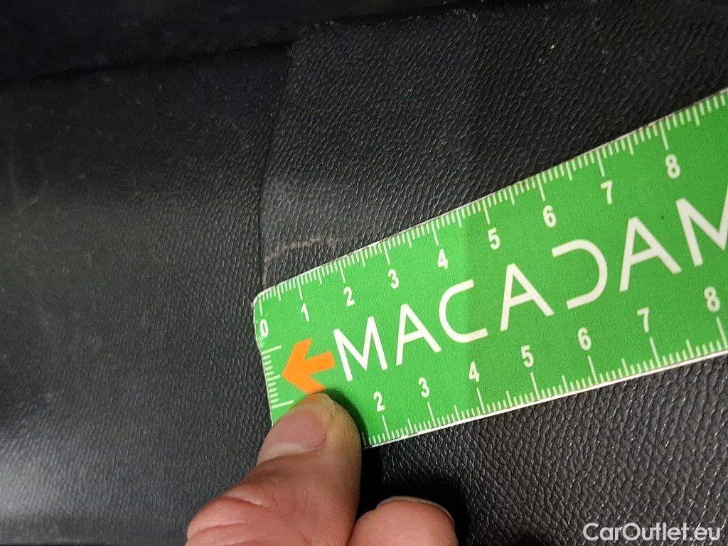  Peugeot  2008  (e-) Allure Business 50kWh BVA #33