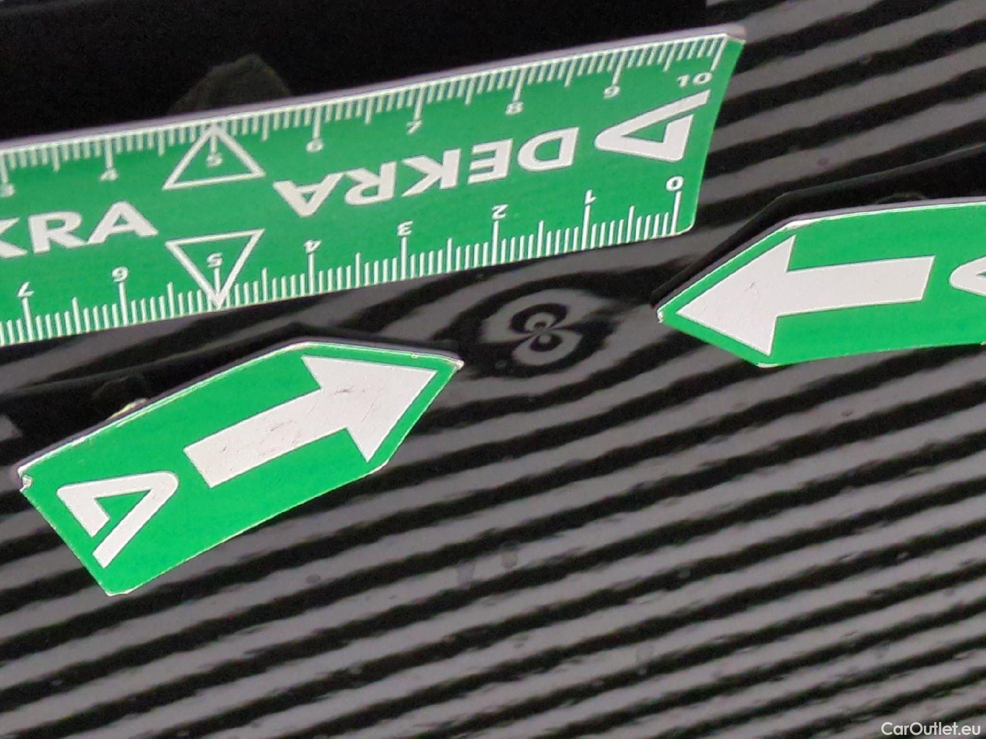  Nissan  Juke NISSAN  / 2019 / 5P / Crossover Hybrid 145 Business+ #32