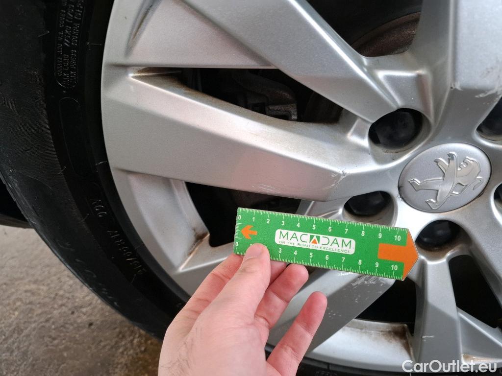  Peugeot  5008  Active Business 1.2 PureTech 130CV BVA8 E6dT #11