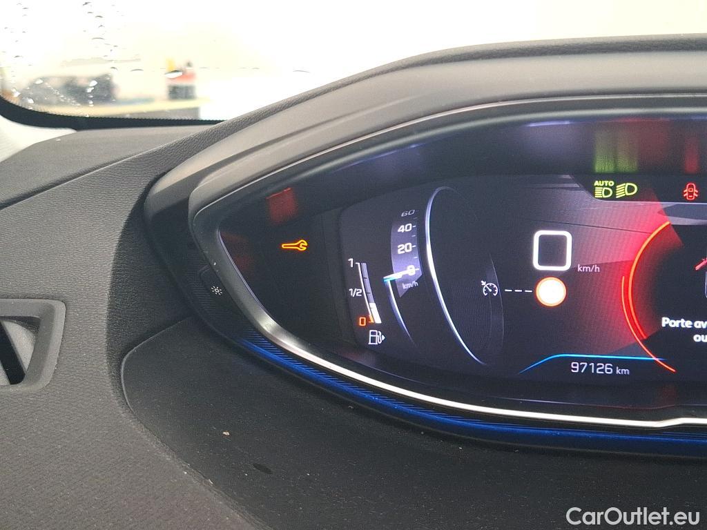  Peugeot  5008  Allure 1.5 HDi 130CV BVA8 7 Sieges E6d #18