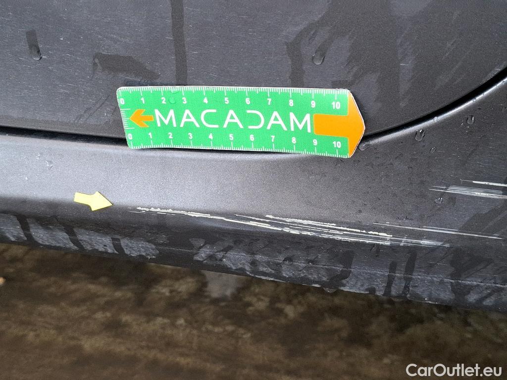  Peugeot  208  GT 1.2 PureTech 100CV BVA8 E6d #39