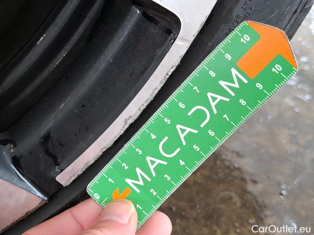  Peugeot  208  GT 1.2 PureTech 100CV BVA8 E6d #51