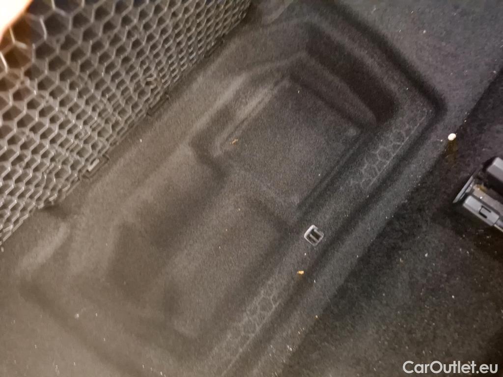  Peugeot  5008  Allure 1.5 HDi 130CV BVA8 7 Sieges E6d #13