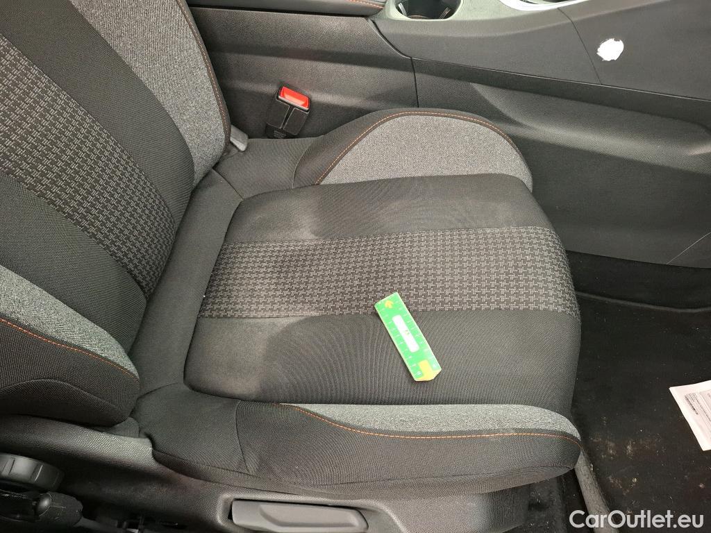  Peugeot  5008  Active Business 1.2 PureTech 130CV BVM6 E6d #5