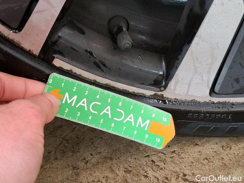  Peugeot  208  GT 1.2 PureTech 100CV BVA8 E6d #24