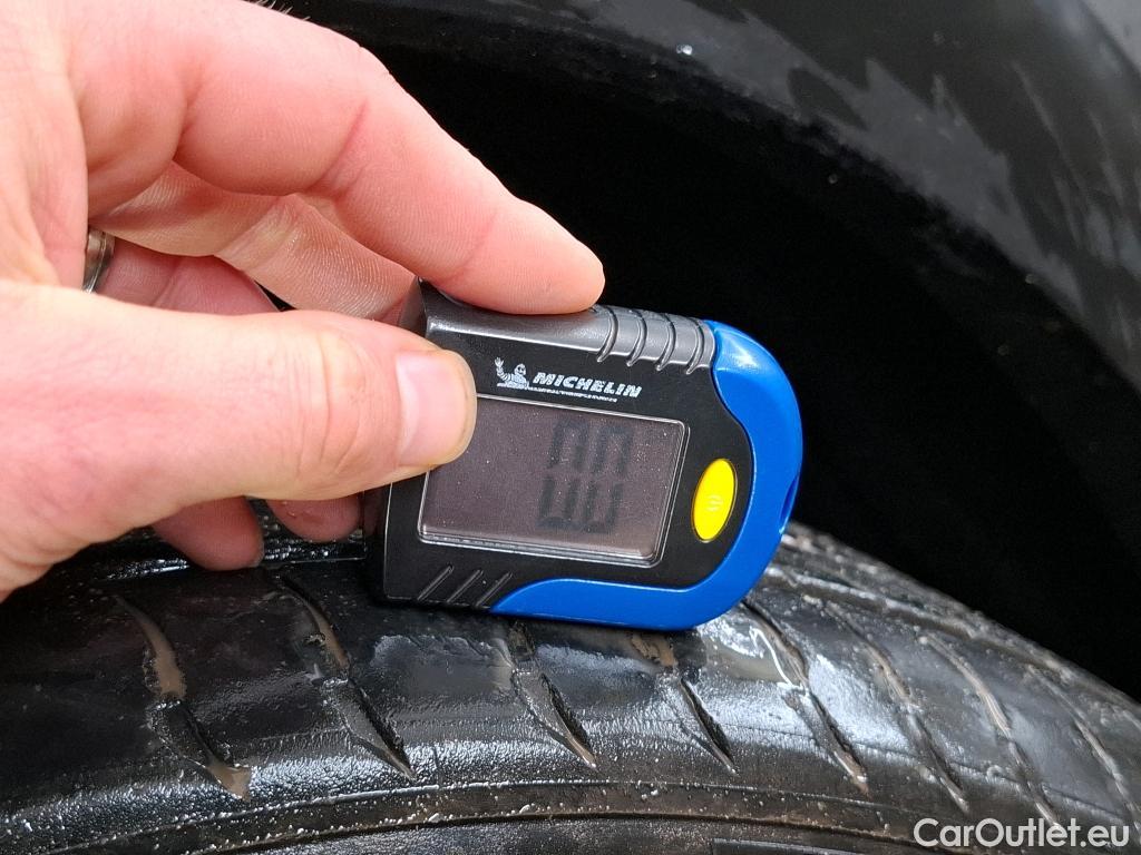  Peugeot  208  GT 1.2 PureTech 100CV BVA8 E6d #42