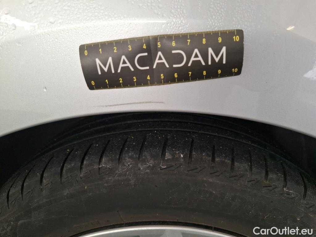  Renault  Clio  V Business 1.6 E-TECH Hybrid 140CV BVA6 E6d #18