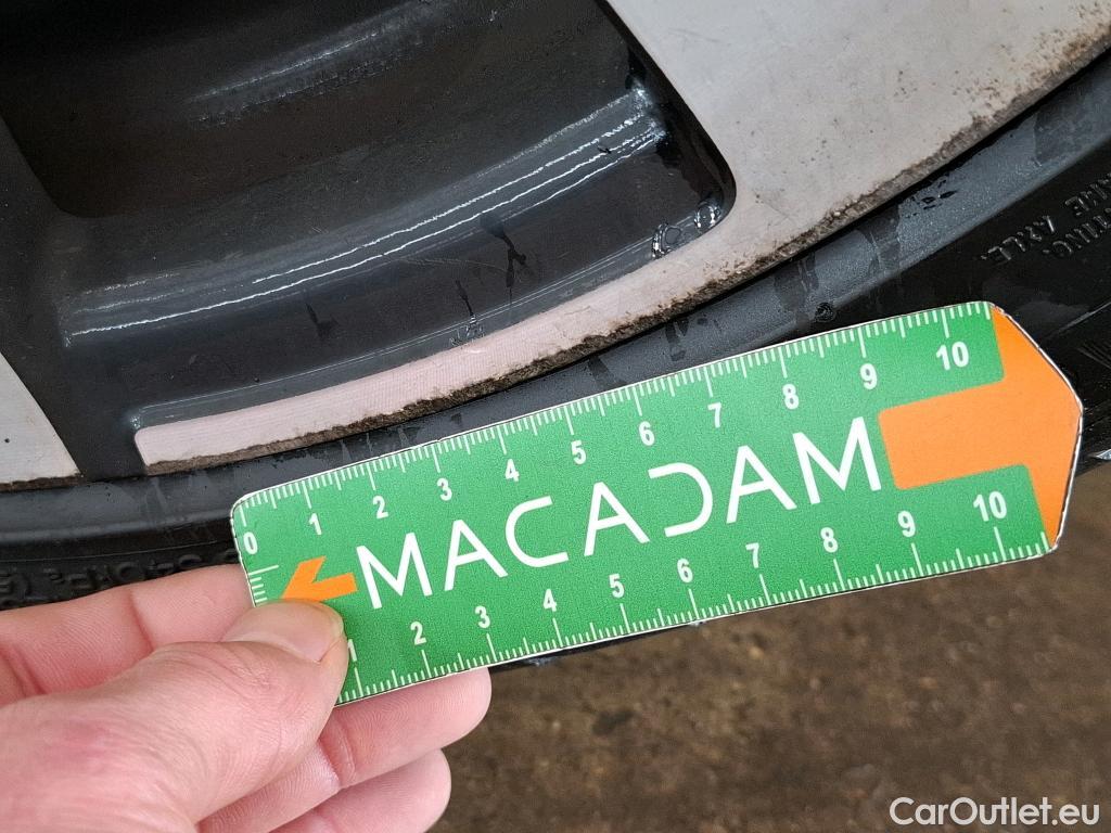  Peugeot  208  GT 1.2 PureTech 100CV BVA8 E6d #13