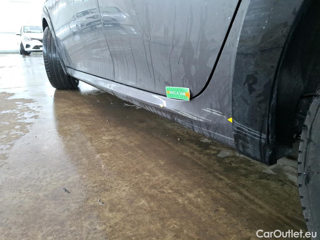  Peugeot  208  GT 1.2 PureTech 100CV BVA8 E6d #38