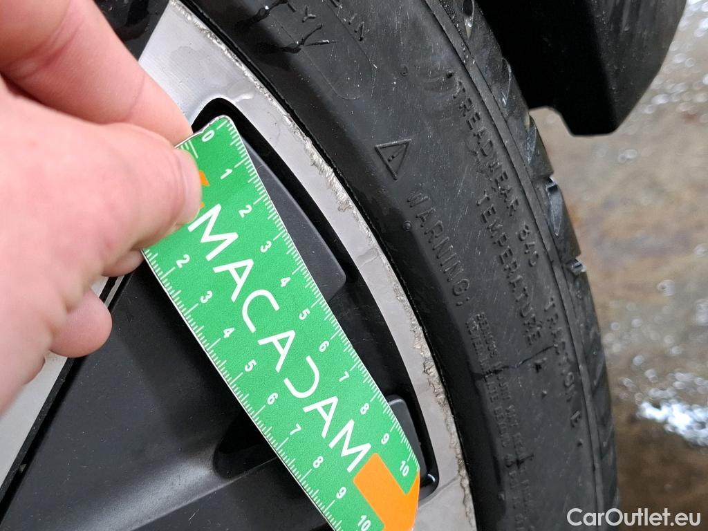  Peugeot  208  GT 1.2 PureTech 100CV BVA8 E6d #50