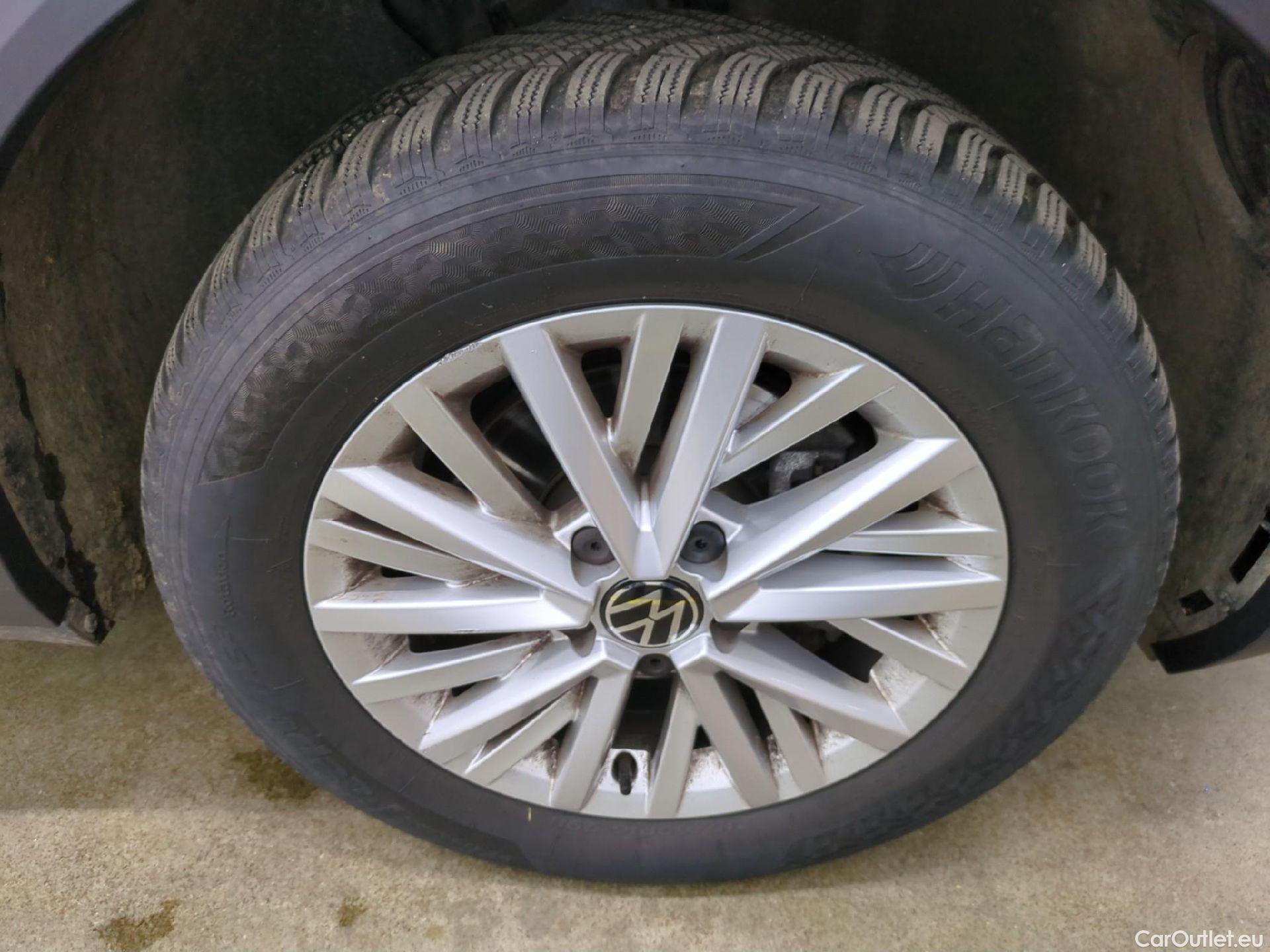  Volkswagen  T-ROC  Life Plus 2.0 TDI 115CV BVM6 E6d #4