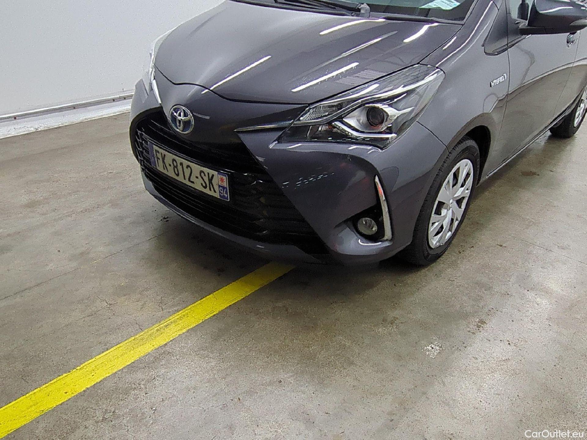  Toyota  Yaris TOYOTA  Hybride 5p Berline 1.5 VVT-I HYBRID France Business #2