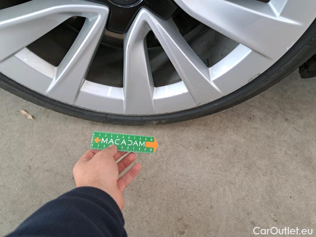  Tesla  Model 3 TESLA  / 2018 / 4P / Berline Propulsion #12