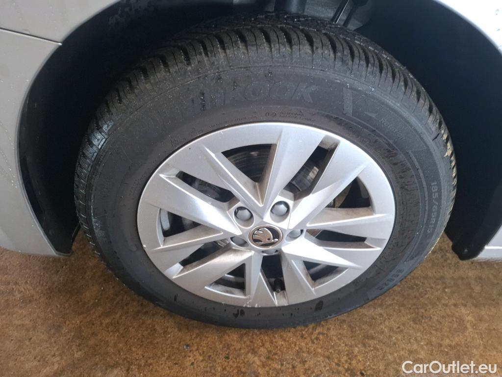  Skoda  Fabia  Ambition 1.0 MPI 80CV BVM5 E6d #2