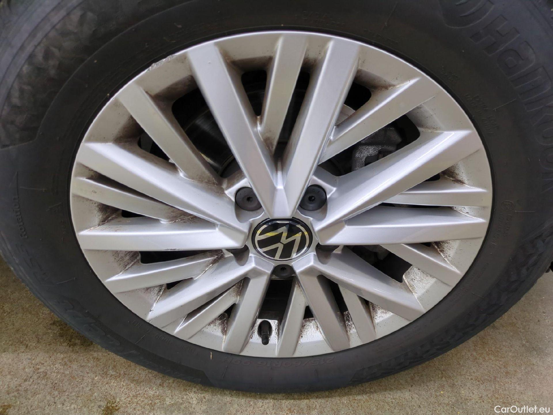  Volkswagen  T-ROC  Life Plus 2.0 TDI 115CV BVM6 E6d #5