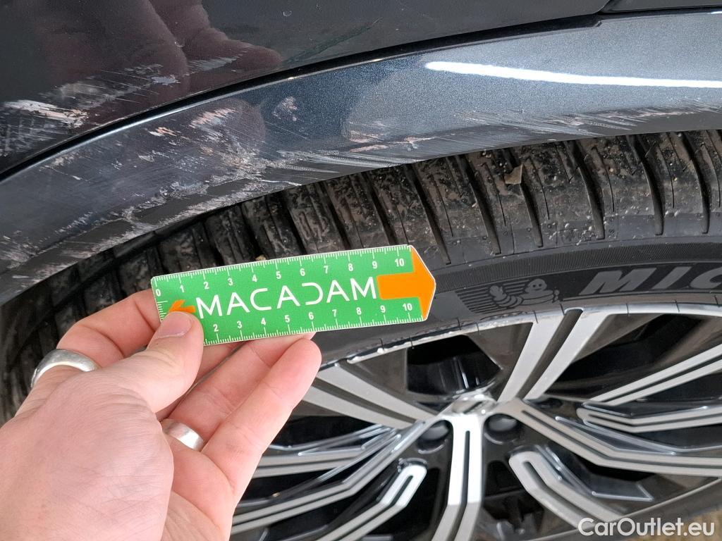  Volvo  XC90 VOLVO  / 2019 / 5P / SUV Recharge T8 AWD GT 8 Inscription #106