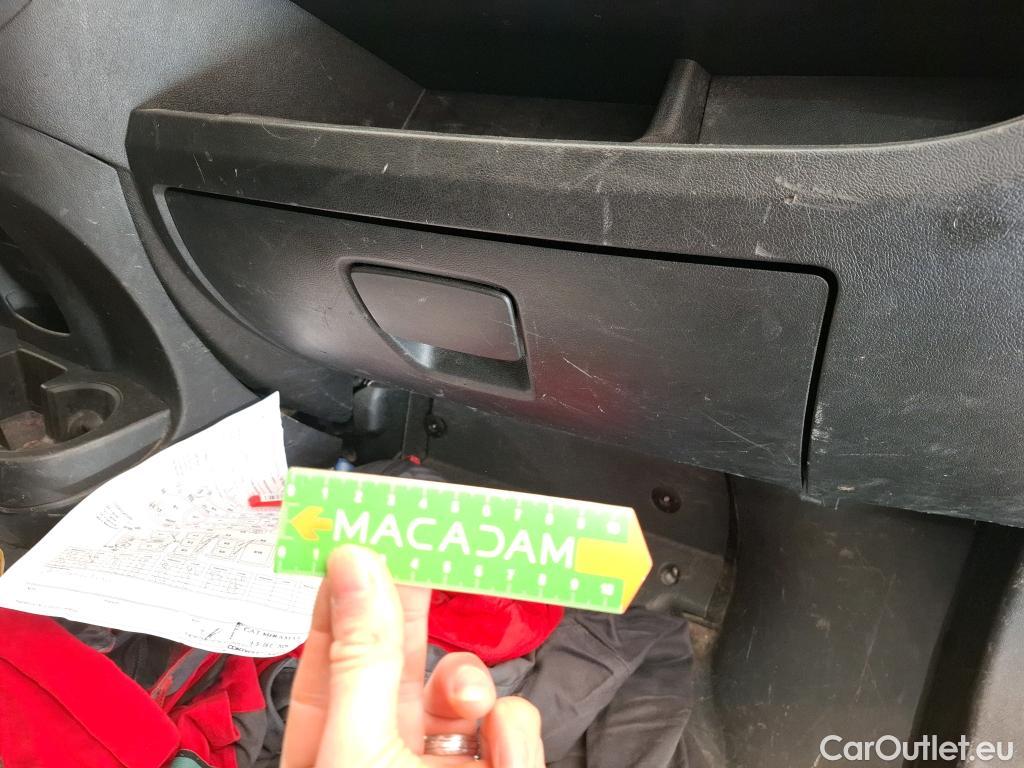  Citroen  Jumper CITROEN  / 2014 / 4P / Fourgon tôlé 33 L1H1 BlueHDi 110 BVM6 Club #79