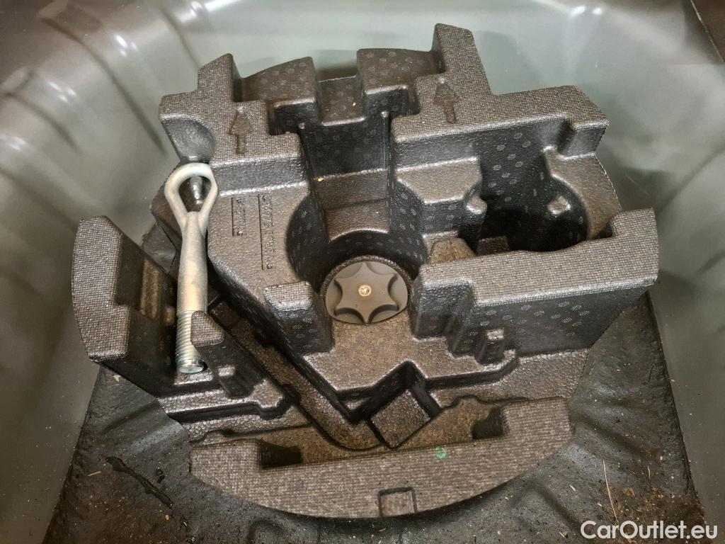  Nissan  Micra  / 2016 / 5P / Berline IG-T 92 Business Edition / TRANSFO VP/VF #29