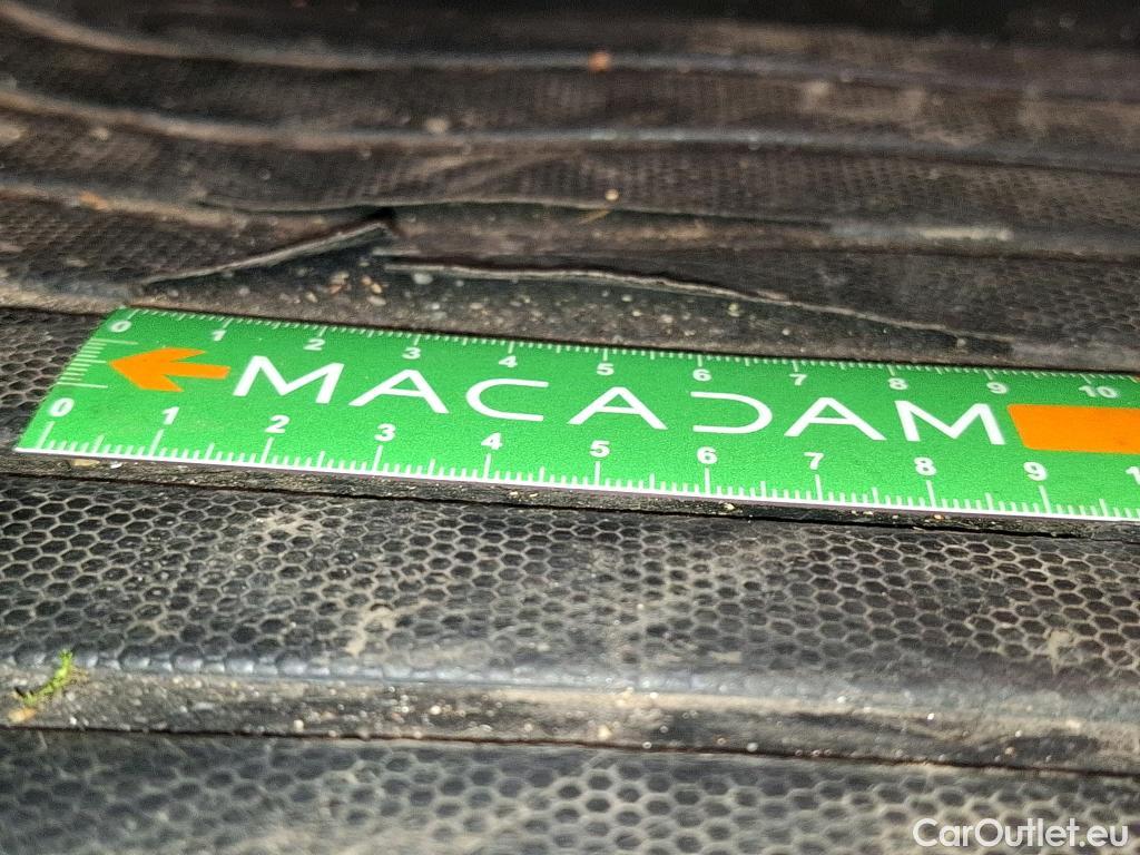  Peugeot  208  Premium 1.5 HDi 100CV BVM6 E6d #2