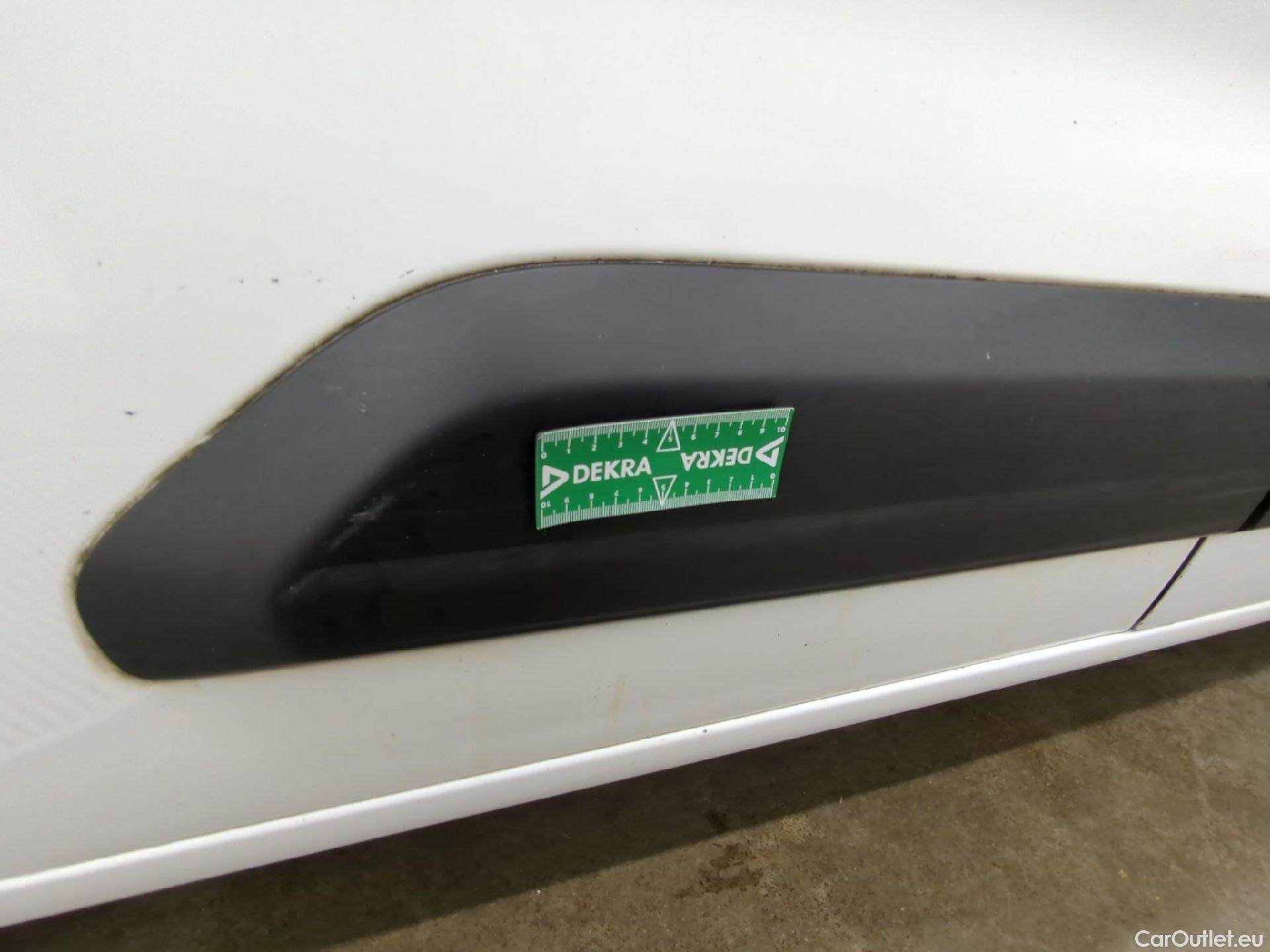  Citroen  Berlingo  Fourgon Club M 650 1.5 BlueHDi 75CV BVM5 E6dT #32